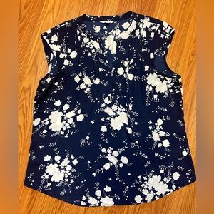 Candie’s V-Neck Navy & Pink Floral Cap Sleeve Top XL